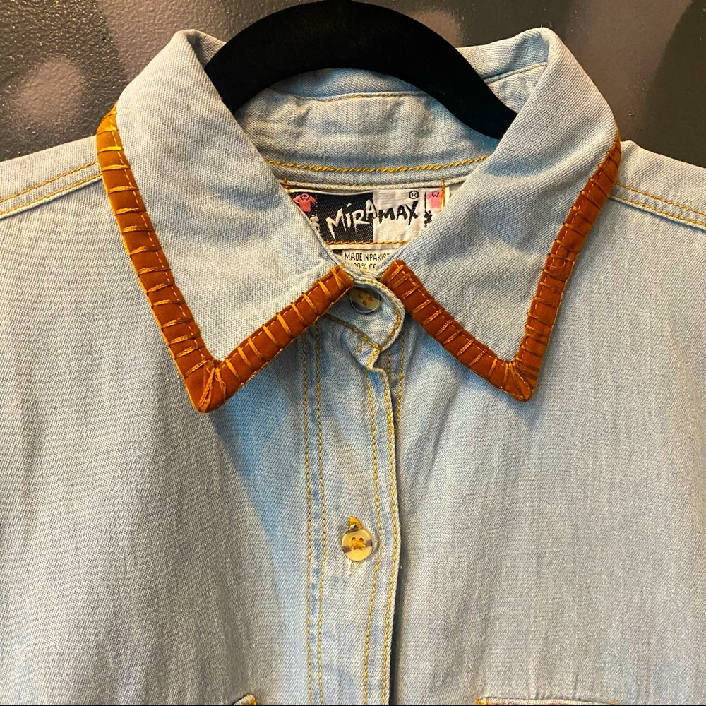 Cotton button up Tee.